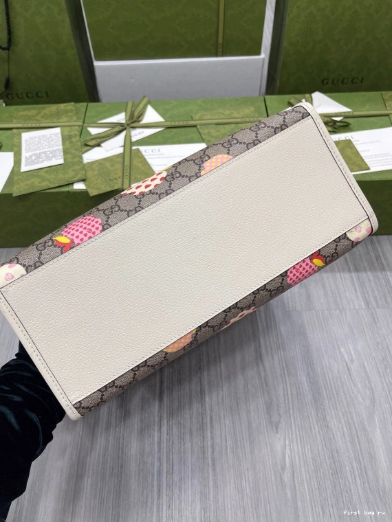 First bag ru tote GG GUCCI bag small 0808